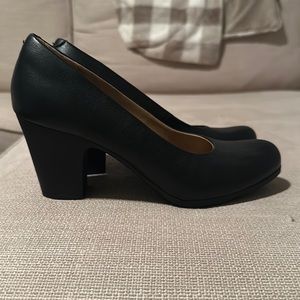 Sofft chunky heels size 8.5